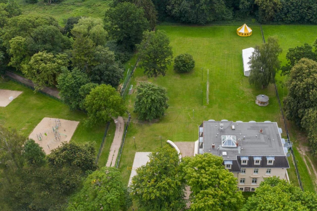 Familienhotel Schloss Leizen Bioverpflegung Exterior foto