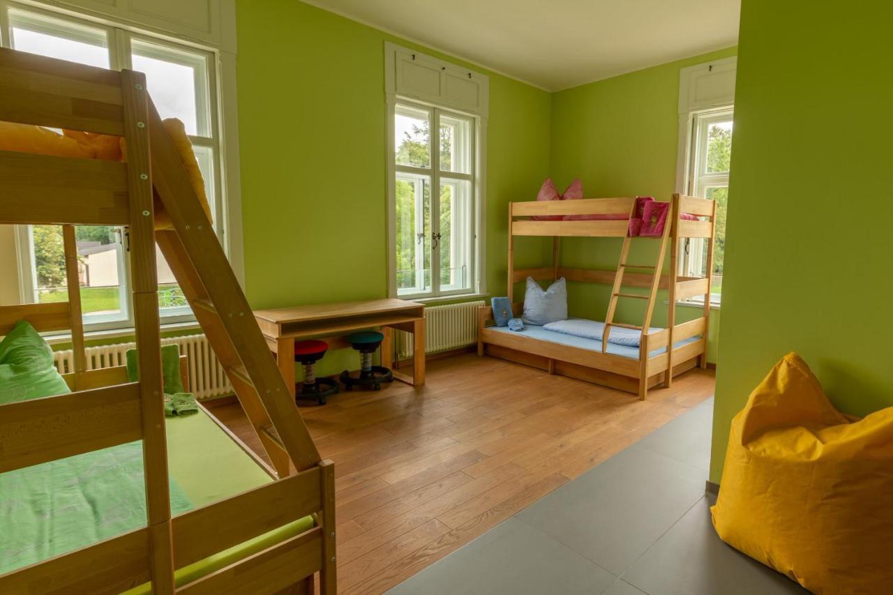 Familienhotel Schloss Leizen Bioverpflegung Exterior foto